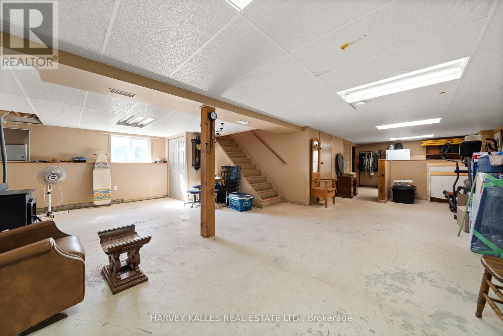 198 Welbanks Road, Prince Edward County, Ontario K0K 1P0 - Photo 25 - X12446517