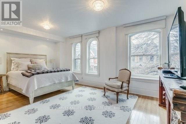 99 Hazelton Avenue, Toronto, Ontario M5R 2E4 - Photo 13 - C12452930