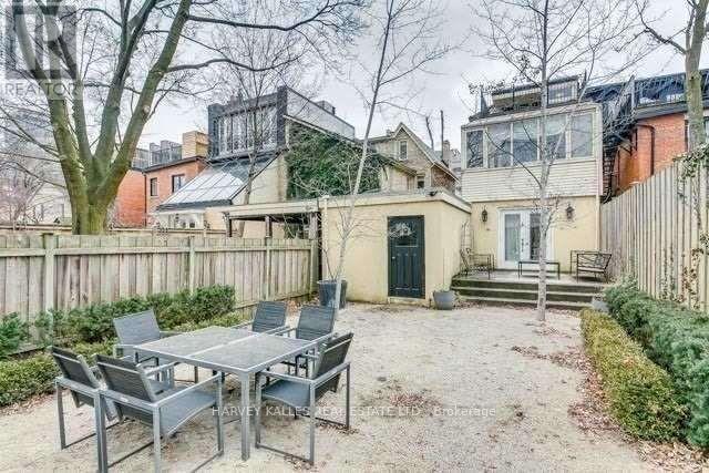 99 Hazelton Avenue, Toronto, Ontario M5R 2E4 - Photo 19 - C12452930