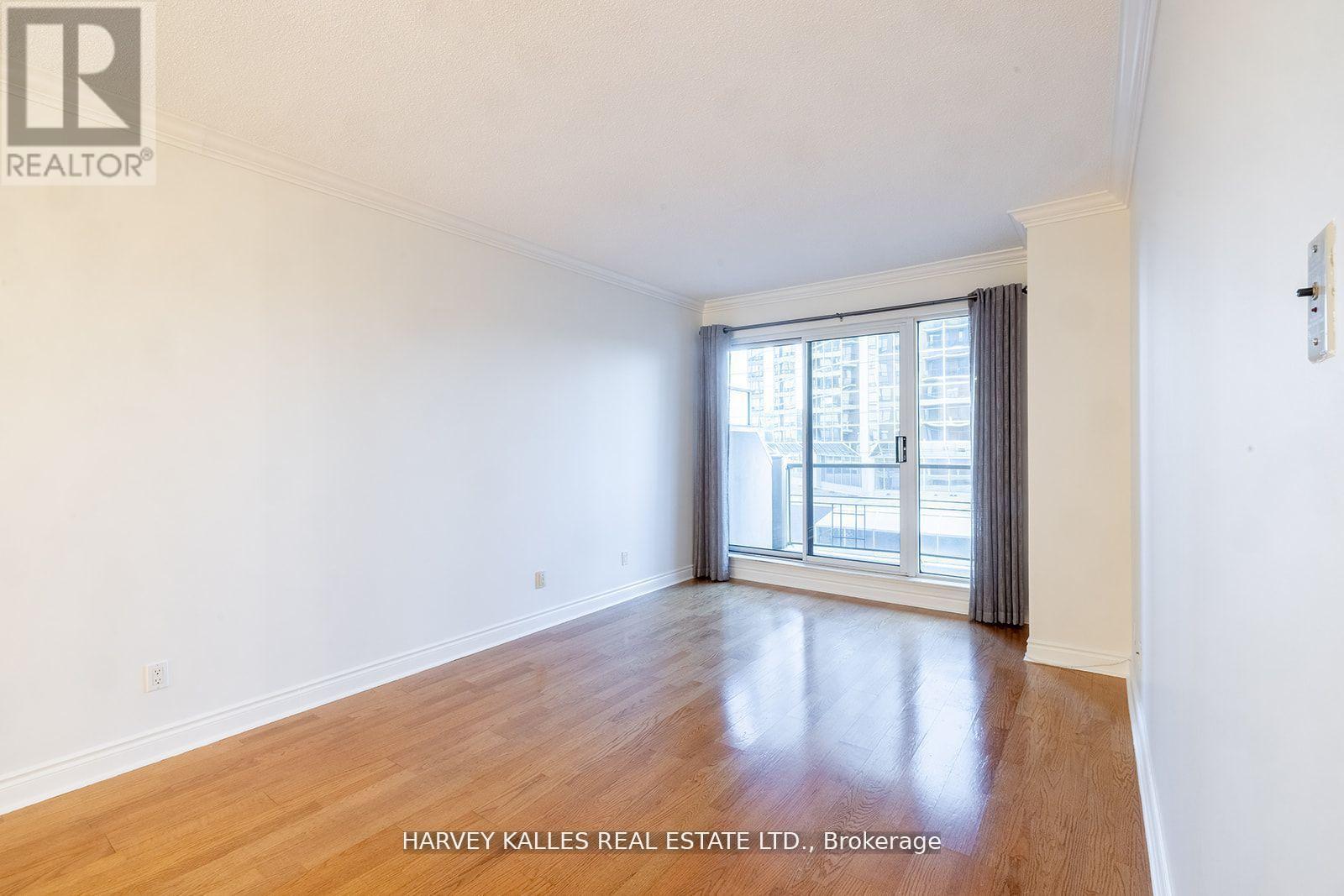 412 - 2 Aberfoyle Crescent, Toronto, Ontario M8X 2Z8 - Photo 9 - W12470823