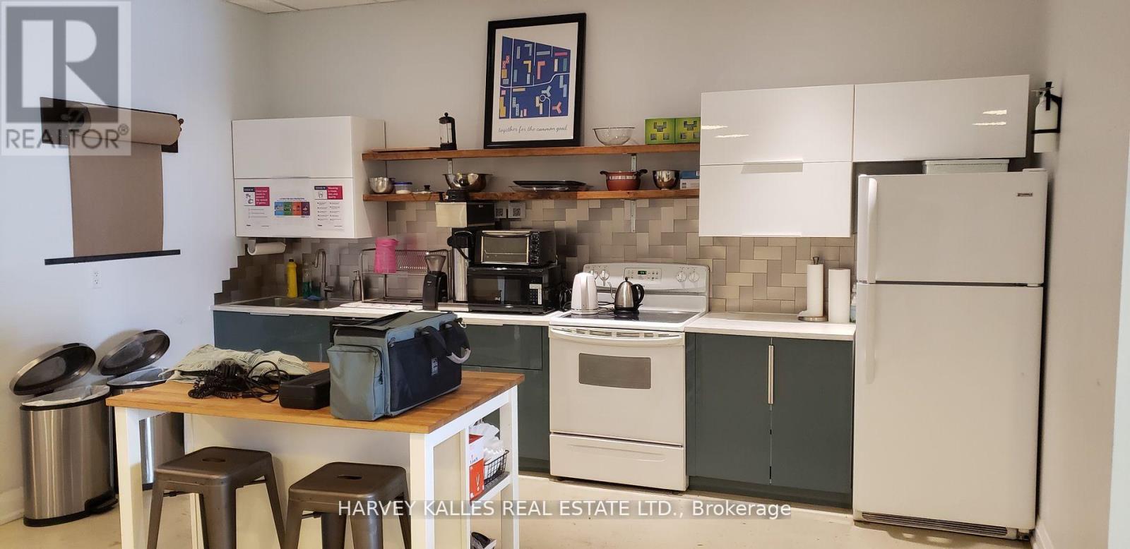 11 A And B - 225 Wellesley Street E, Toronto, Ontario M4X 1X8 - Photo 4 - C12471223