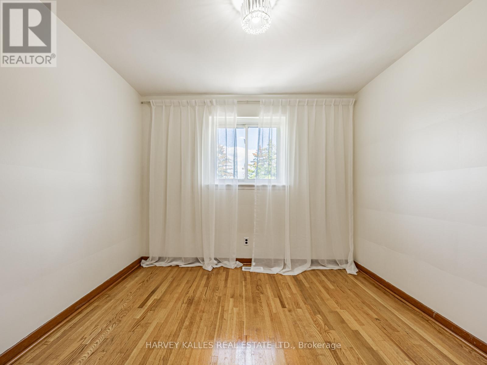 205 Vauxhall Drive, Toronto, Ontario M1P 1R6 - Photo 17 - E12472543