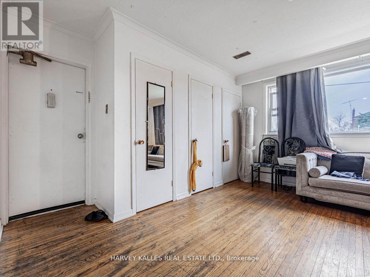 561-563 Danforth Road, Toronto, Ontario  M1K 1E1 - Photo 13 - E12472701