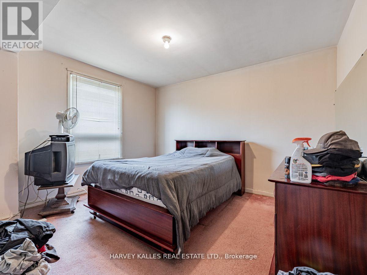 561-563 Danforth Road, Toronto, Ontario  M1K 1E1 - Photo 10 - E12472712