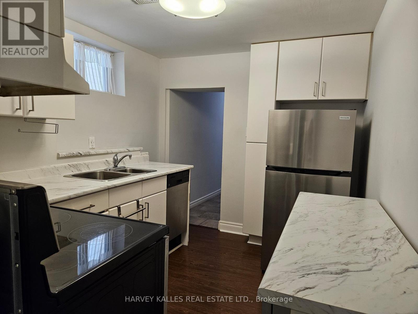 Lower - 85 Lanark Avenue, Toronto, Ontario  M6E 2G3 - Photo 2 - C12473371