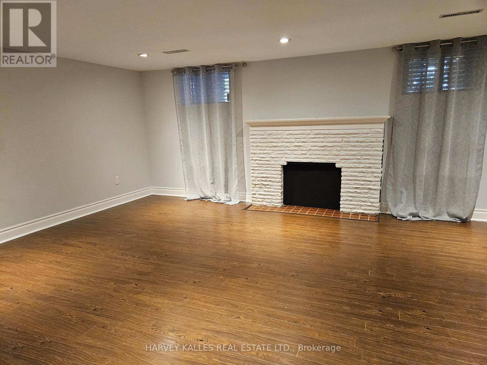 Lower - 85 Lanark Avenue, Toronto, Ontario  M6E 2G3 - Photo 5 - C12473371