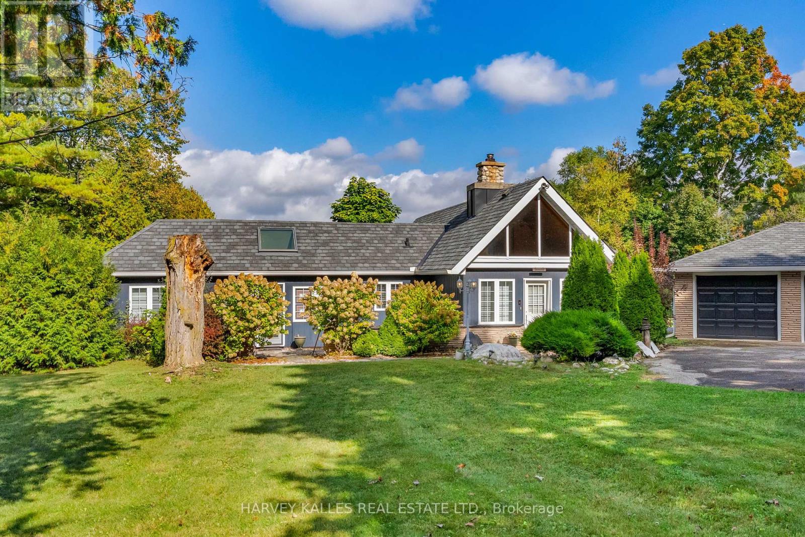 8 Oak Drive, Puslinch, Ontario N0B 2J0 - Photo 12 - X12478056