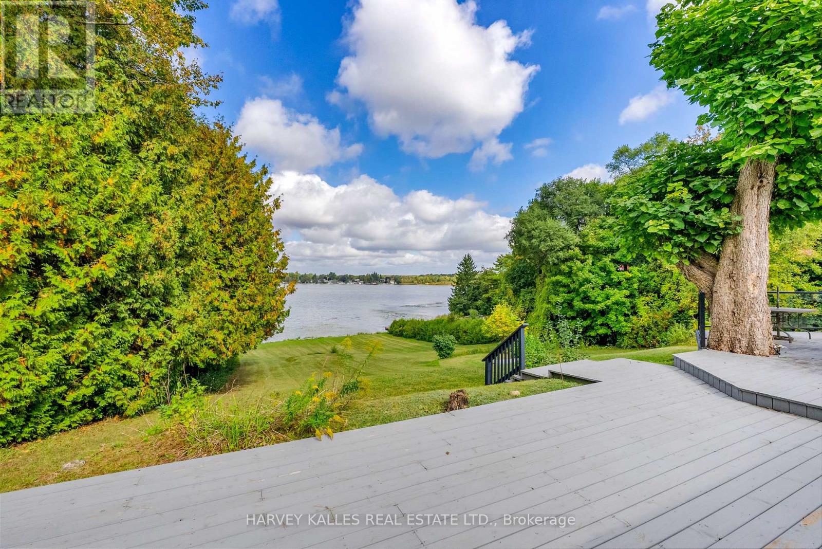8 Oak Drive, Puslinch, Ontario N0B 2J0 - Photo 19 - X12478056