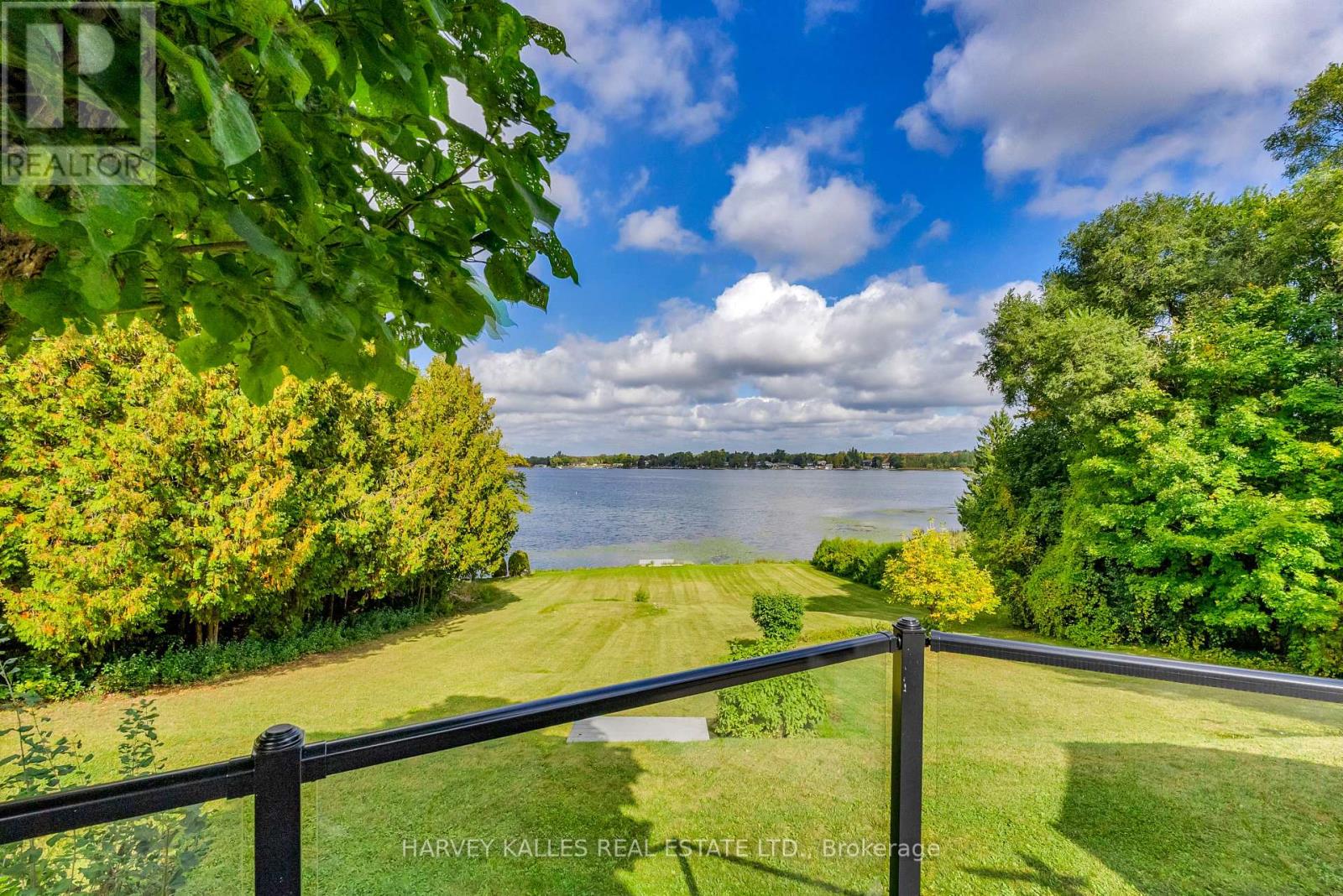 8 Oak Drive, Puslinch, Ontario N0B 2J0 - Photo 21 - X12478056