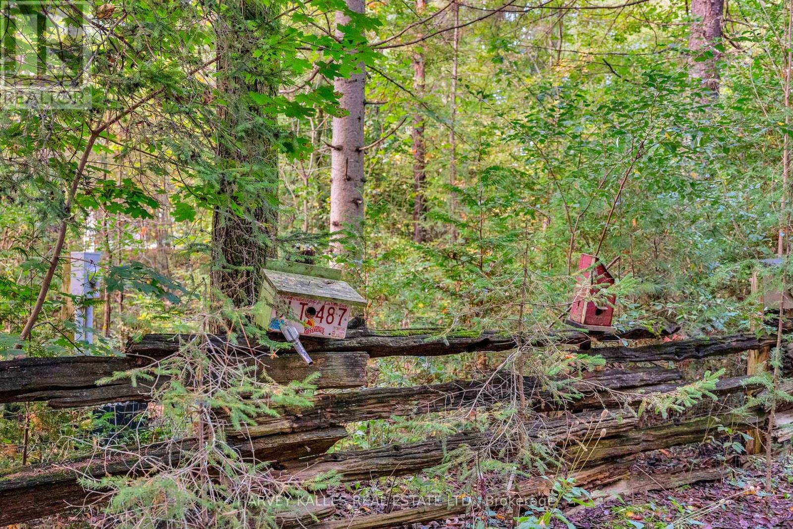 8 Oak Drive, Puslinch, Ontario N0B 2J0 - Photo 31 - X12478056