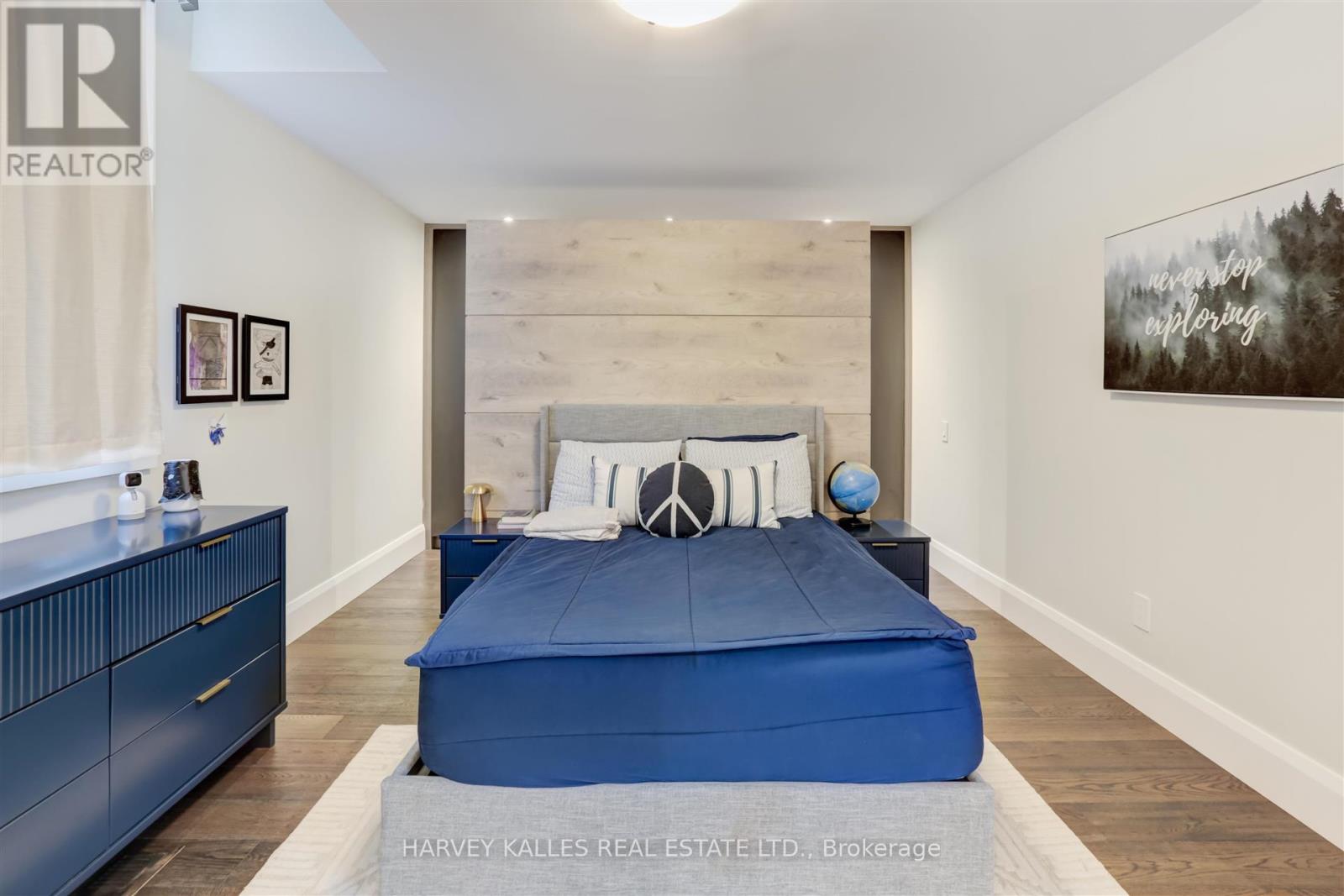 366 Galt Avenue, Oakville, Ontario L6J 3P3 - Photo 18 - W12478474