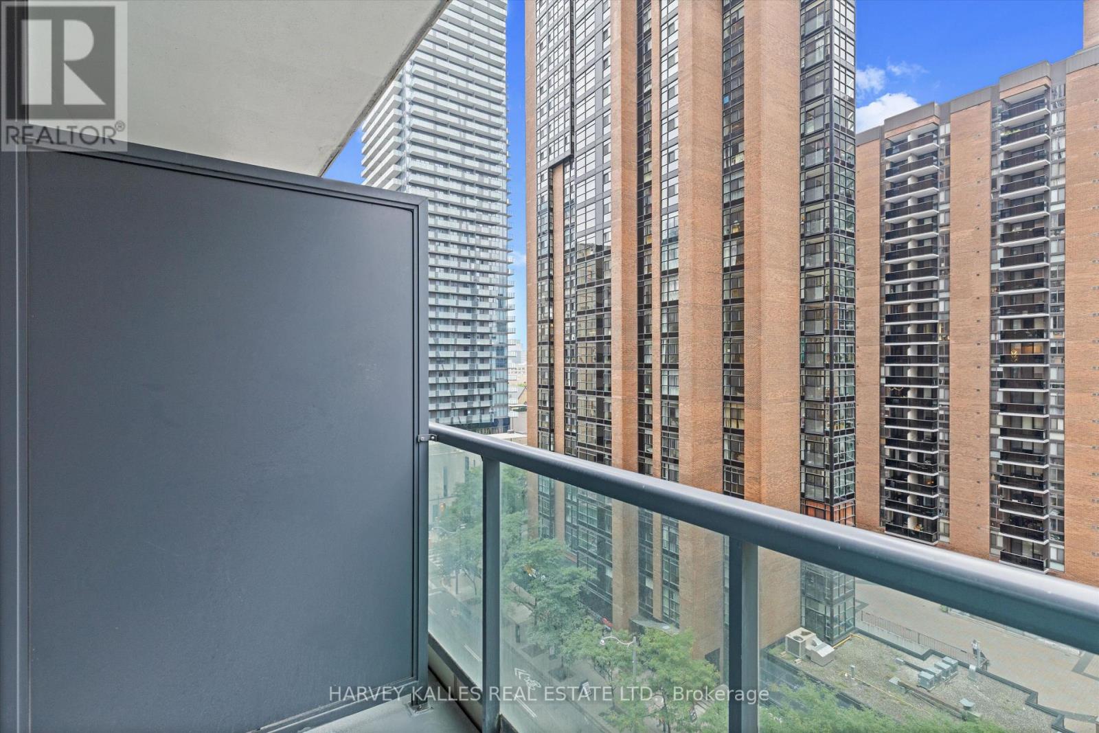 1205 - 1121 Bay Street, Toronto, Ontario  M5S 2B3 - Photo 12 - C12483266
