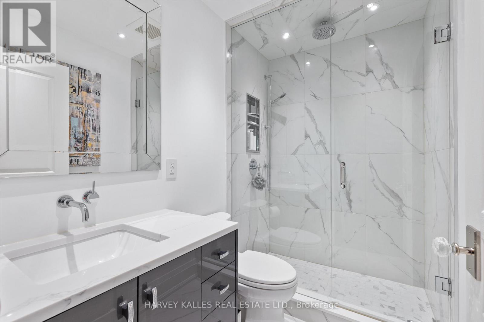 1205 - 1121 Bay Street, Toronto, Ontario  M5S 2B3 - Photo 18 - C12483266