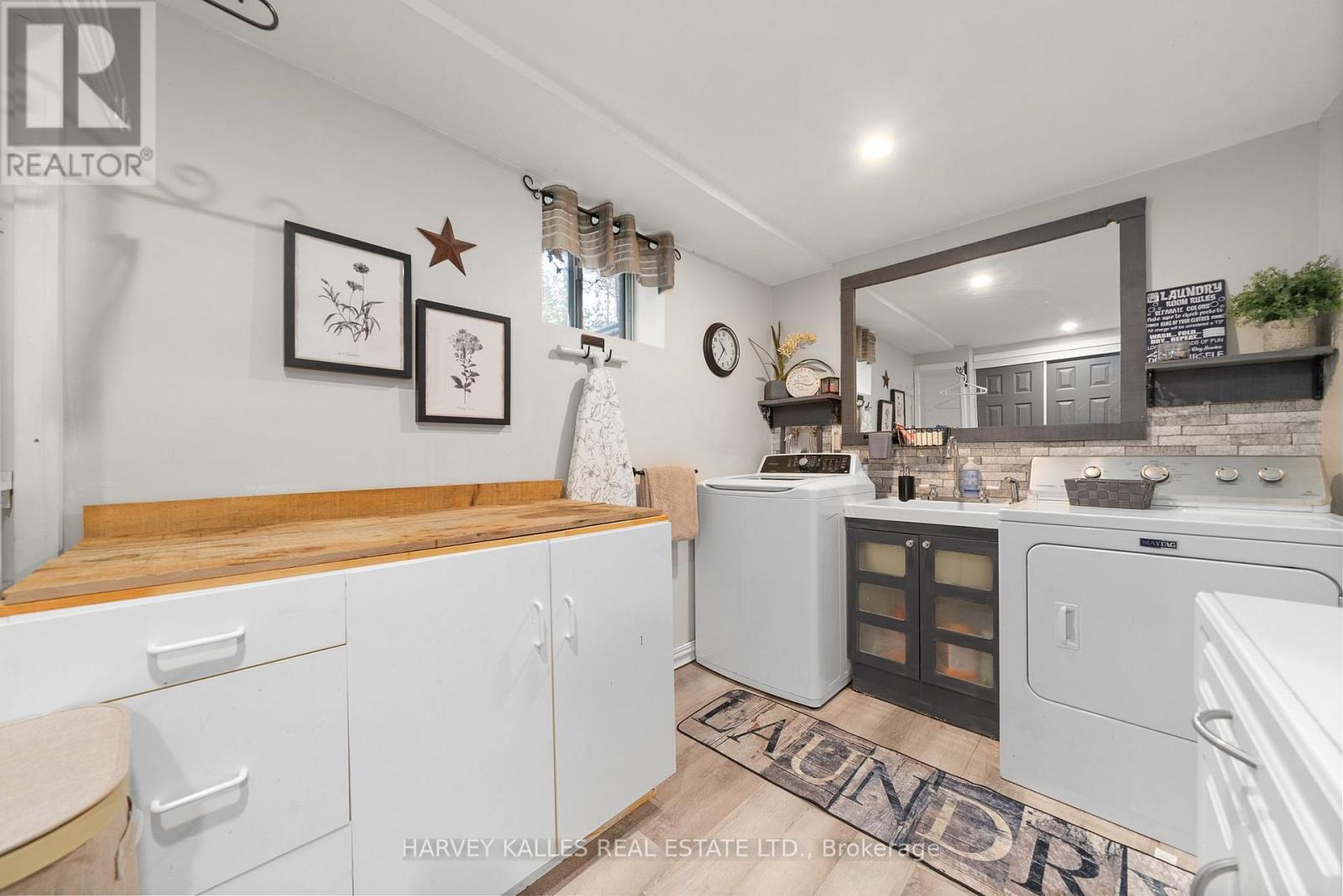 12130 Loyalist Parkway, Prince Edward County, Ontario K0K 2T0 - Photo 22 - X12491884