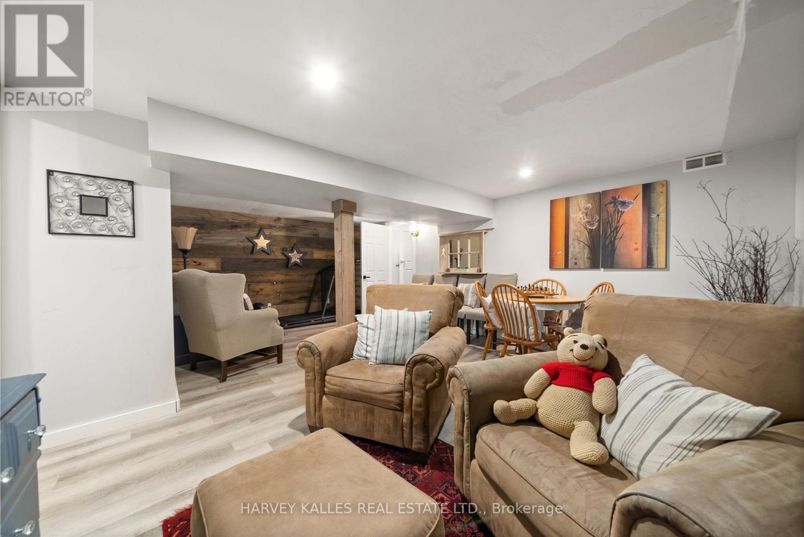 12130 Loyalist Parkway, Prince Edward County, Ontario K0K 2T0 - Photo 23 - X12491884