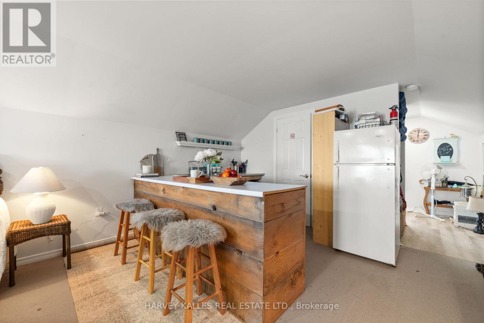 12130 Loyalist Parkway, Prince Edward County, Ontario K0K 2T0 - Photo 33 - X12491884