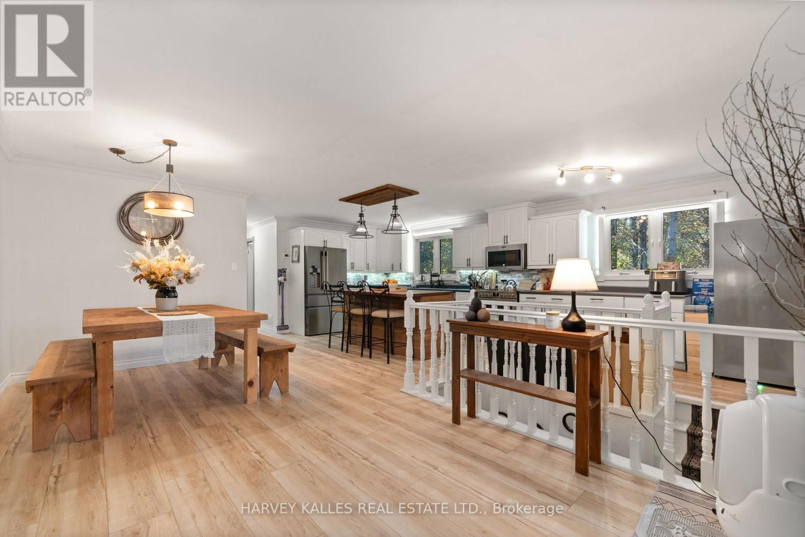 12130 Loyalist Parkway, Prince Edward County, Ontario K0K 2T0 - Photo 4 - X12491884