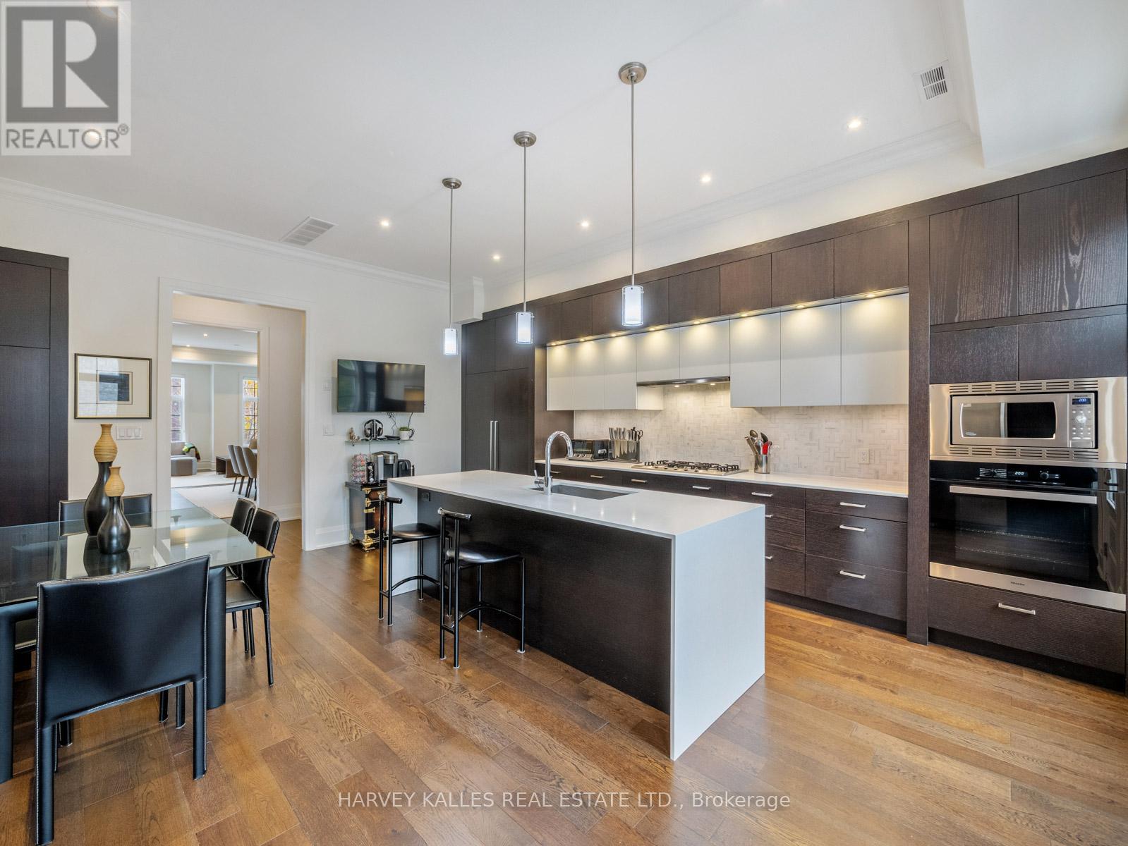 A - 2460 Bayview Avenue, Toronto, Ontario M2L 0A3 - Photo 18 - C12493702