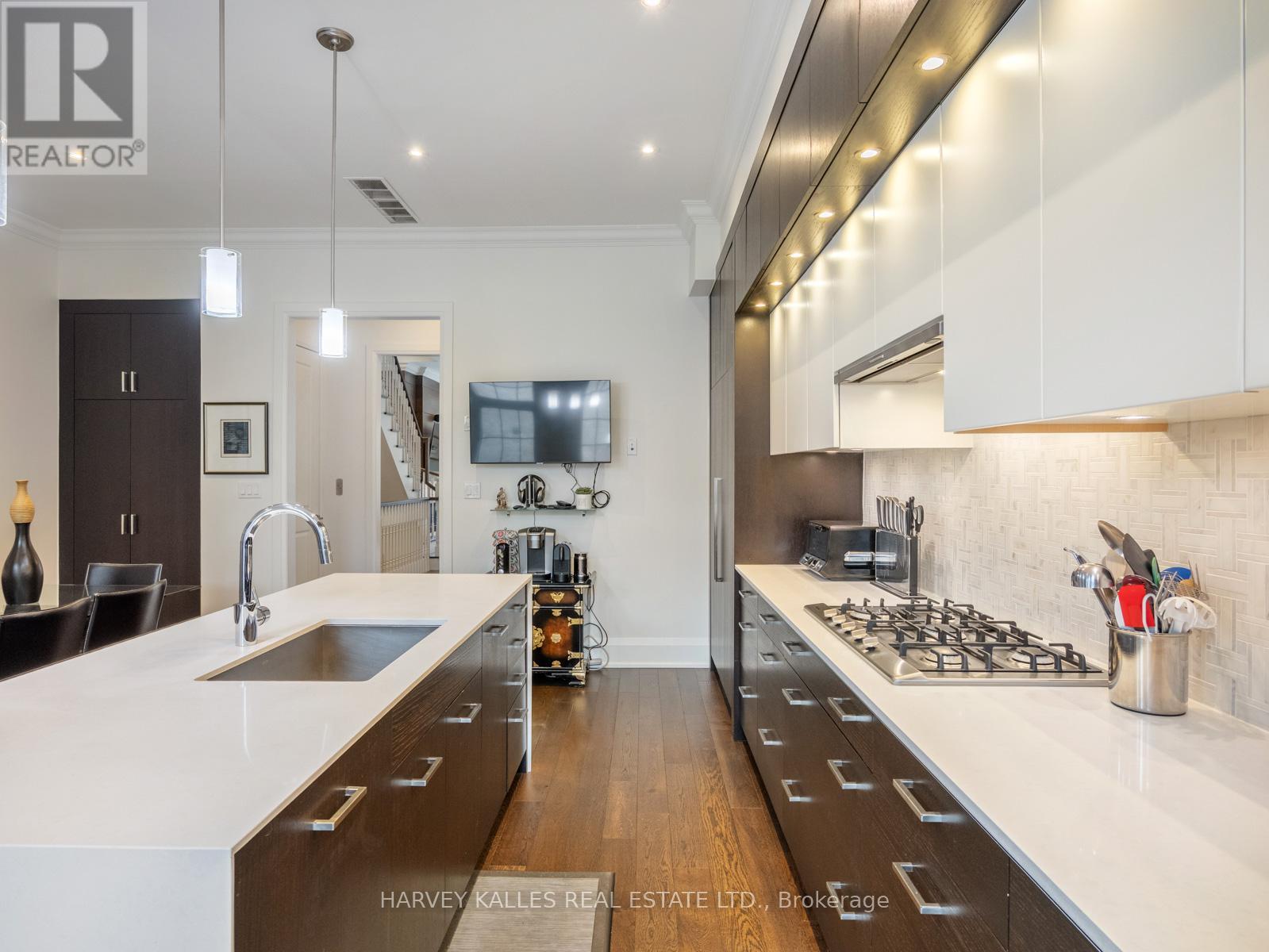 A - 2460 Bayview Avenue, Toronto, Ontario M2L 0A3 - Photo 20 - C12493702