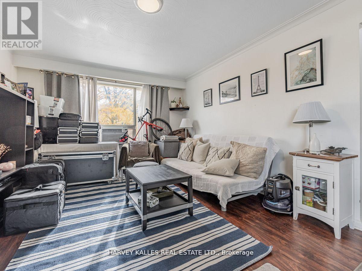 6 Carrington Avenue, Toronto, Ontario  M6E 2C3 - Photo 15 - W12513536