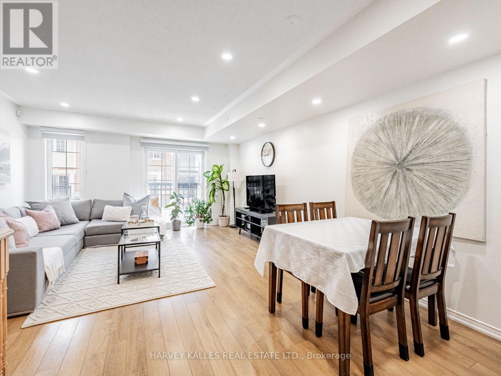 38 Glenstal Path, Oshawa, Ontario  L1L 0L2 - Photo 5 - E12514774