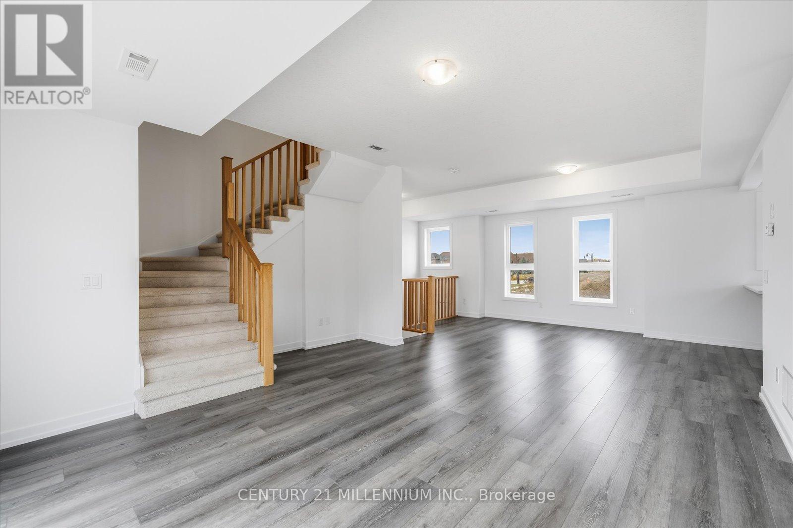 2 - 62 Kenesky Drive, Hamilton, Ontario  L8B 2A9 - Photo 4 - X12514992