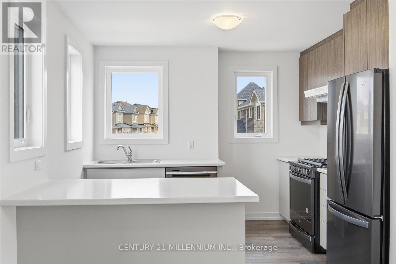 2 - 62 Kenesky Drive, Hamilton, Ontario  L8B 2A9 - Photo 9 - X12514992