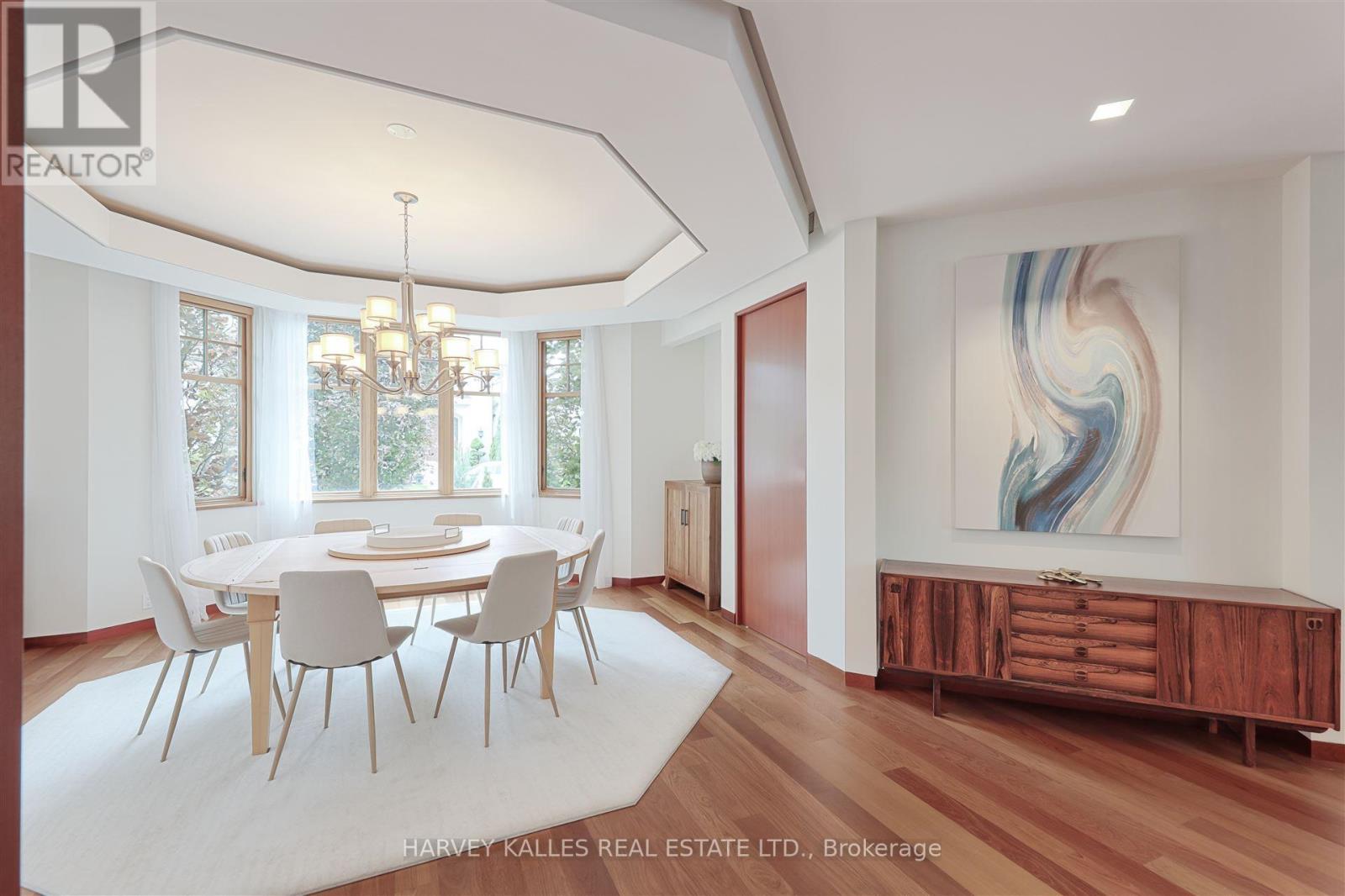 89 Kingsway Crescent, Toronto, Ontario  M8X 2R8 - Photo 6 - W12515228