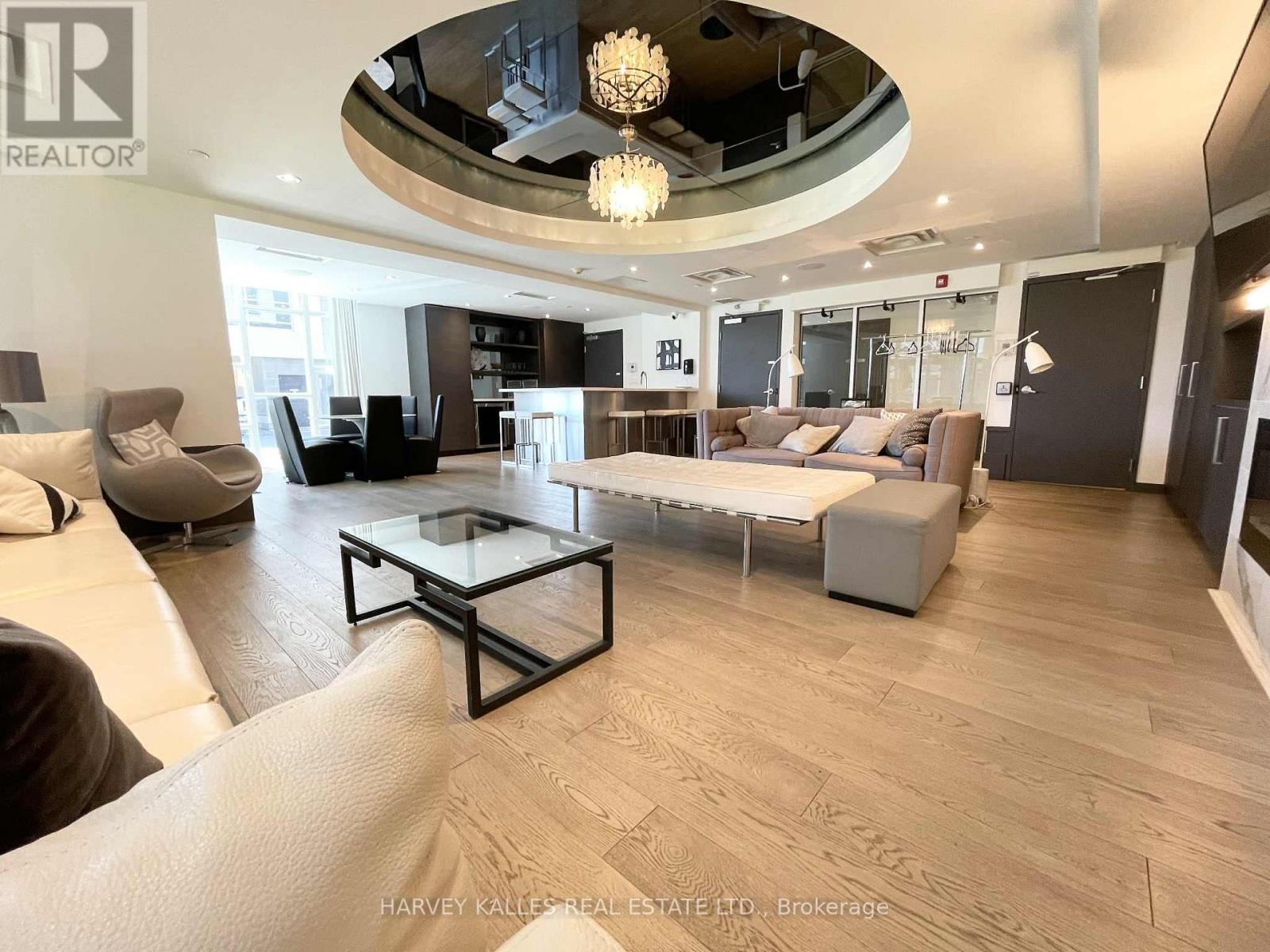 109 - 10 Concord Place, Grimsby, Ontario L3M 0G6 - Photo 22 - X12523926