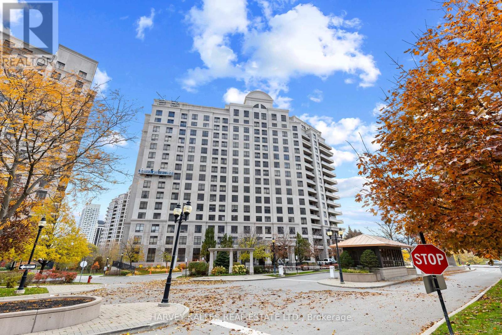 1206 - 9235 JANE STREET, Vaughan, Ontario