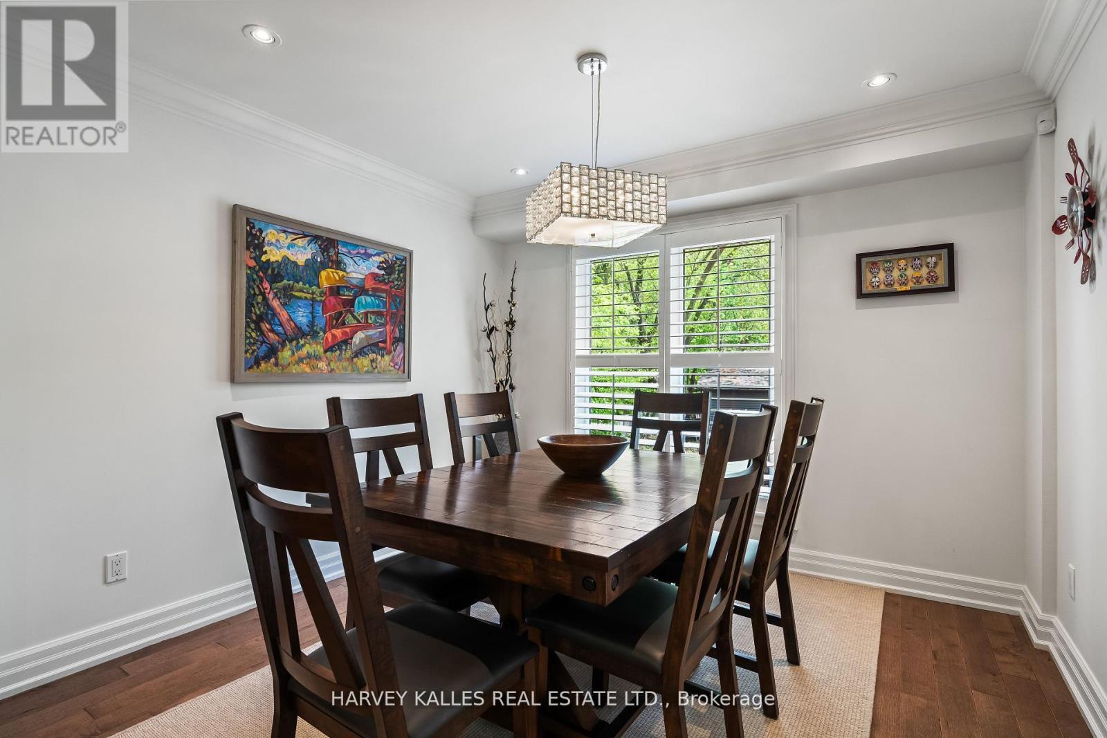 1268 Cermel Drive W, Mississauga, Ontario L5H 3V4 - Photo 7 - W12536360