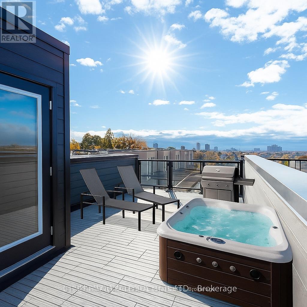 23 Innes Avenue, Toronto, Ontario M6E 0B2 - Photo 2 - W12536802