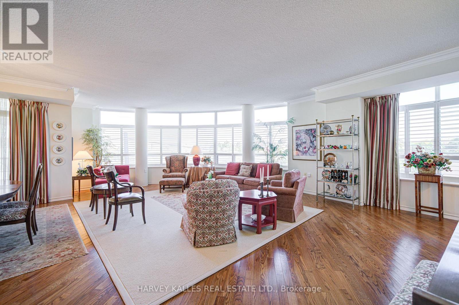 404 - 1 Glen Park, Toronto, Ontario  M6B 4M5 - Photo 13 - C12540244