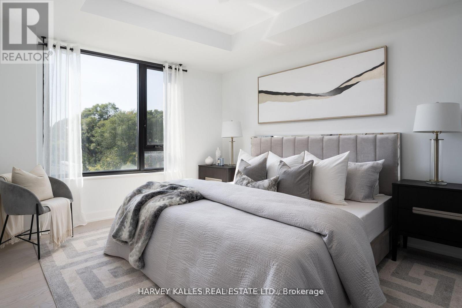 403 - 1 Strathgowan Avenue, Toronto, Ontario  M4N 0B3 - Photo 5 - C12544676