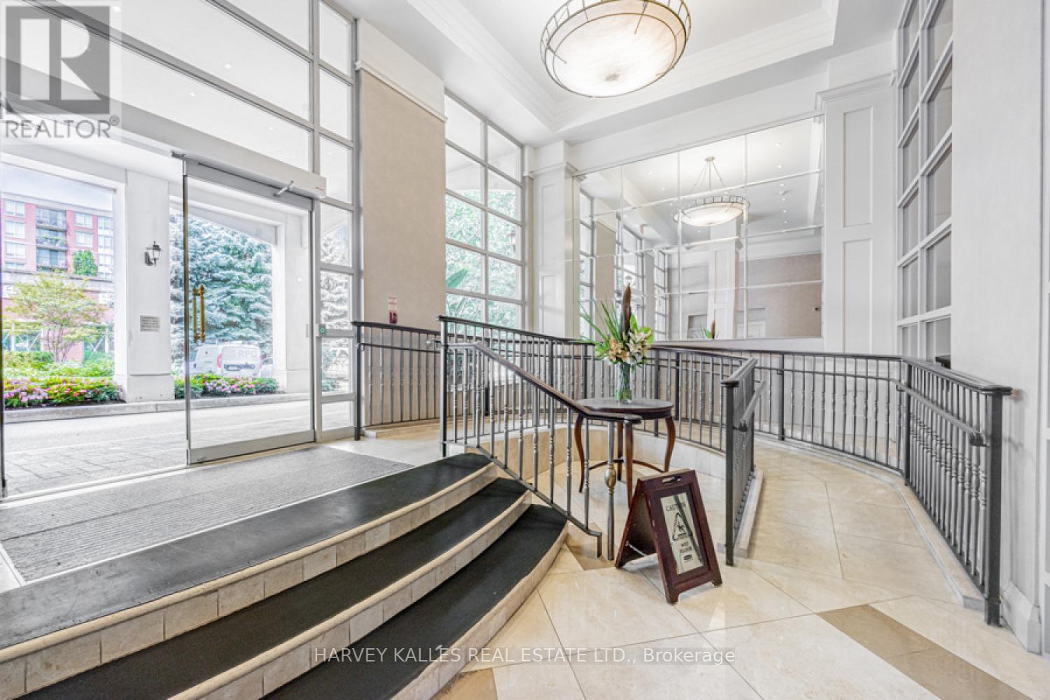 623 - 38 William Carson Crescent, Toronto, Ontario  M2P 2H2 - Photo 29 - C12545084