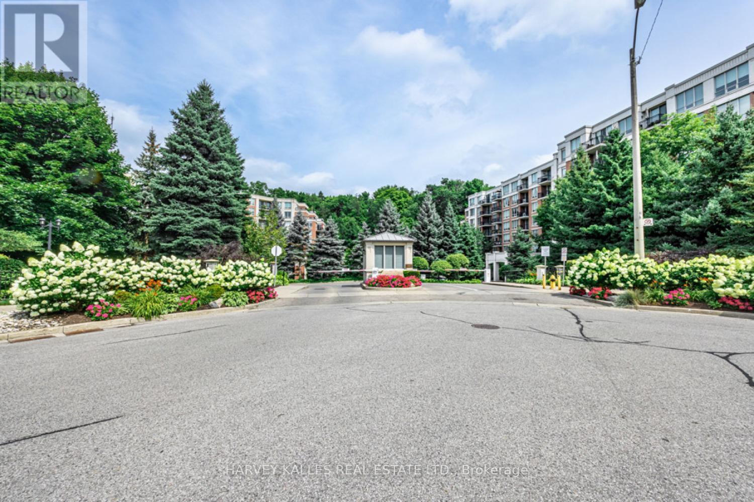 623 - 38 William Carson Crescent, Toronto, Ontario  M2P 2H2 - Photo 30 - C12545084