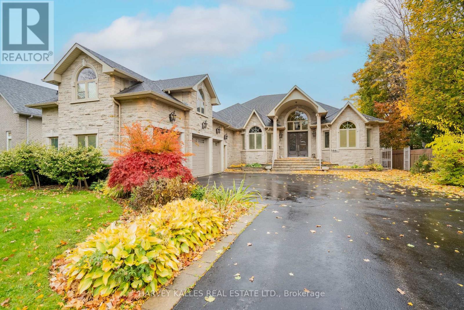 2370 HAMMOND ROAD, Mississauga, Ontario