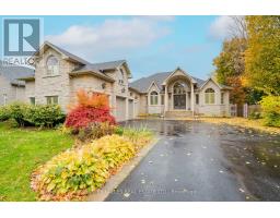 2370 HAMMOND ROAD, Mississauga, Ontario