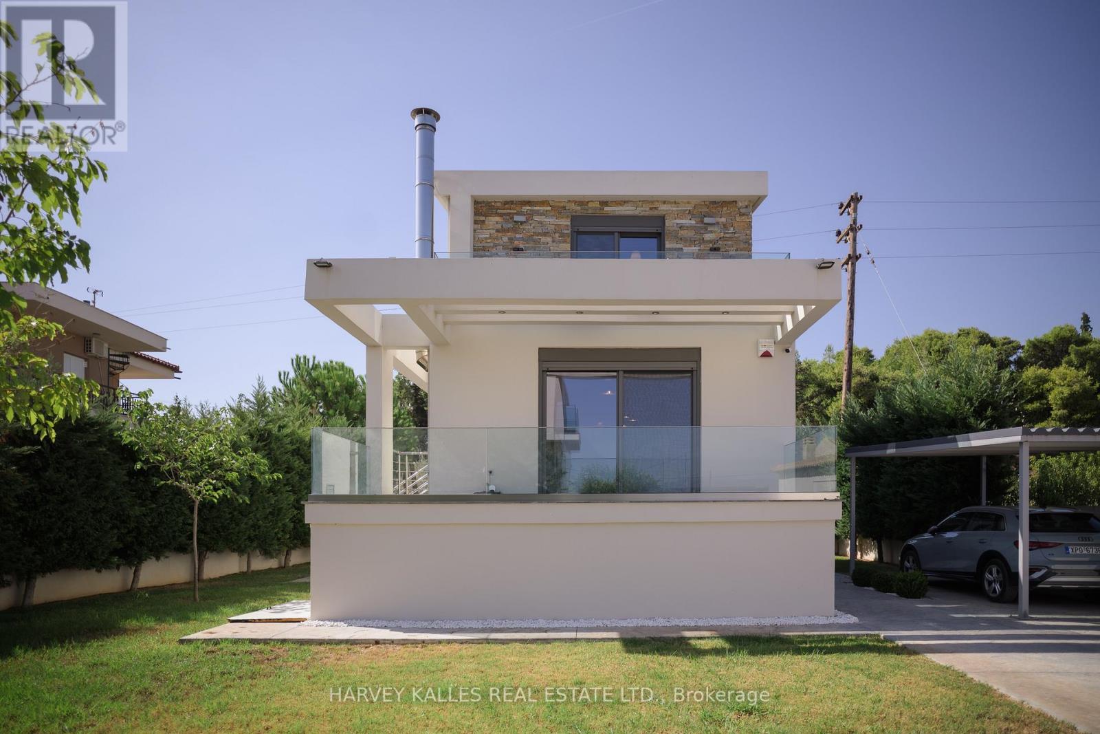 Villa 4 Imion Street, Greece, Ontario   - Photo 34 - X12555024