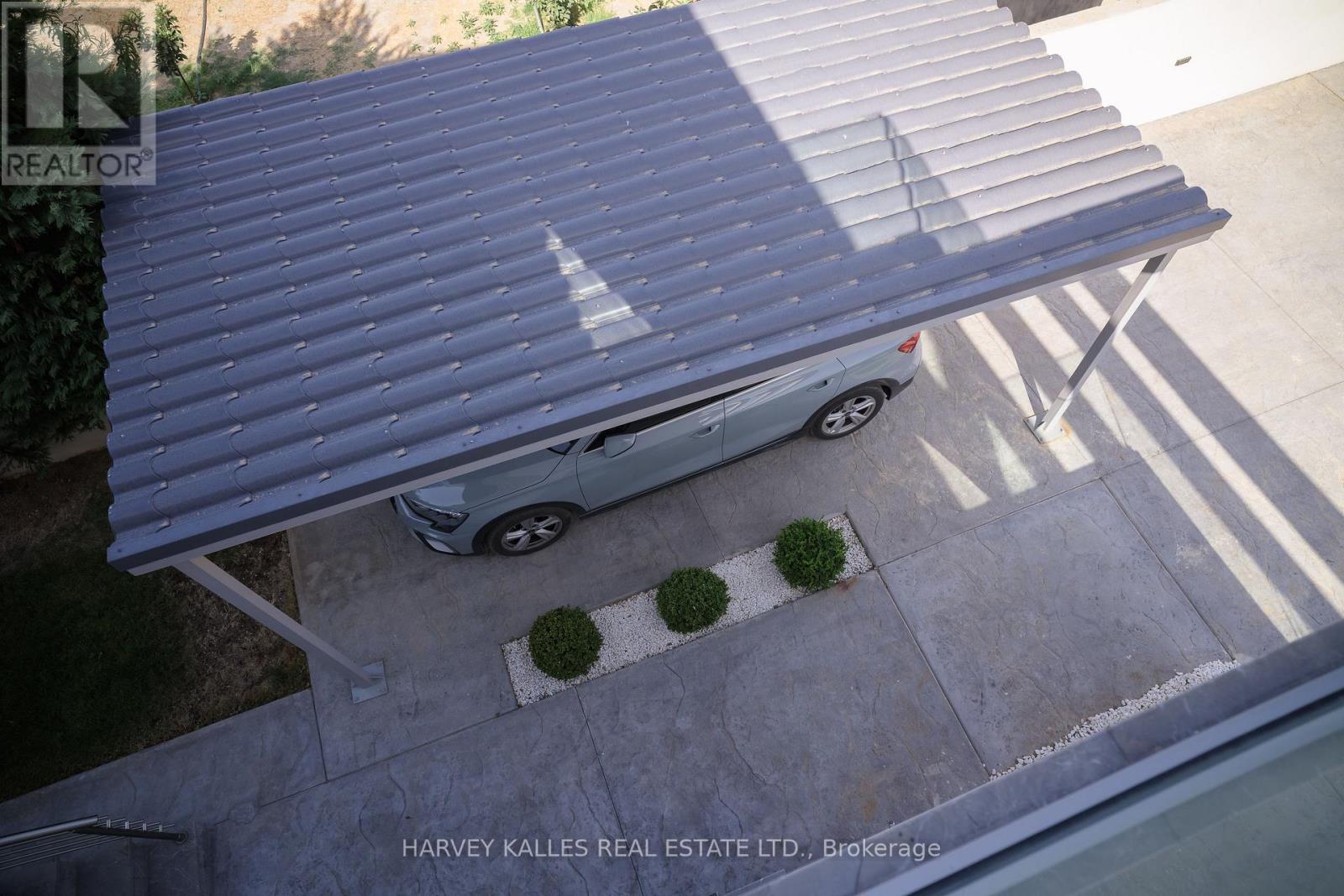 Villa 4 Imion Street, Greece, Ontario   - Photo 41 - X12555024