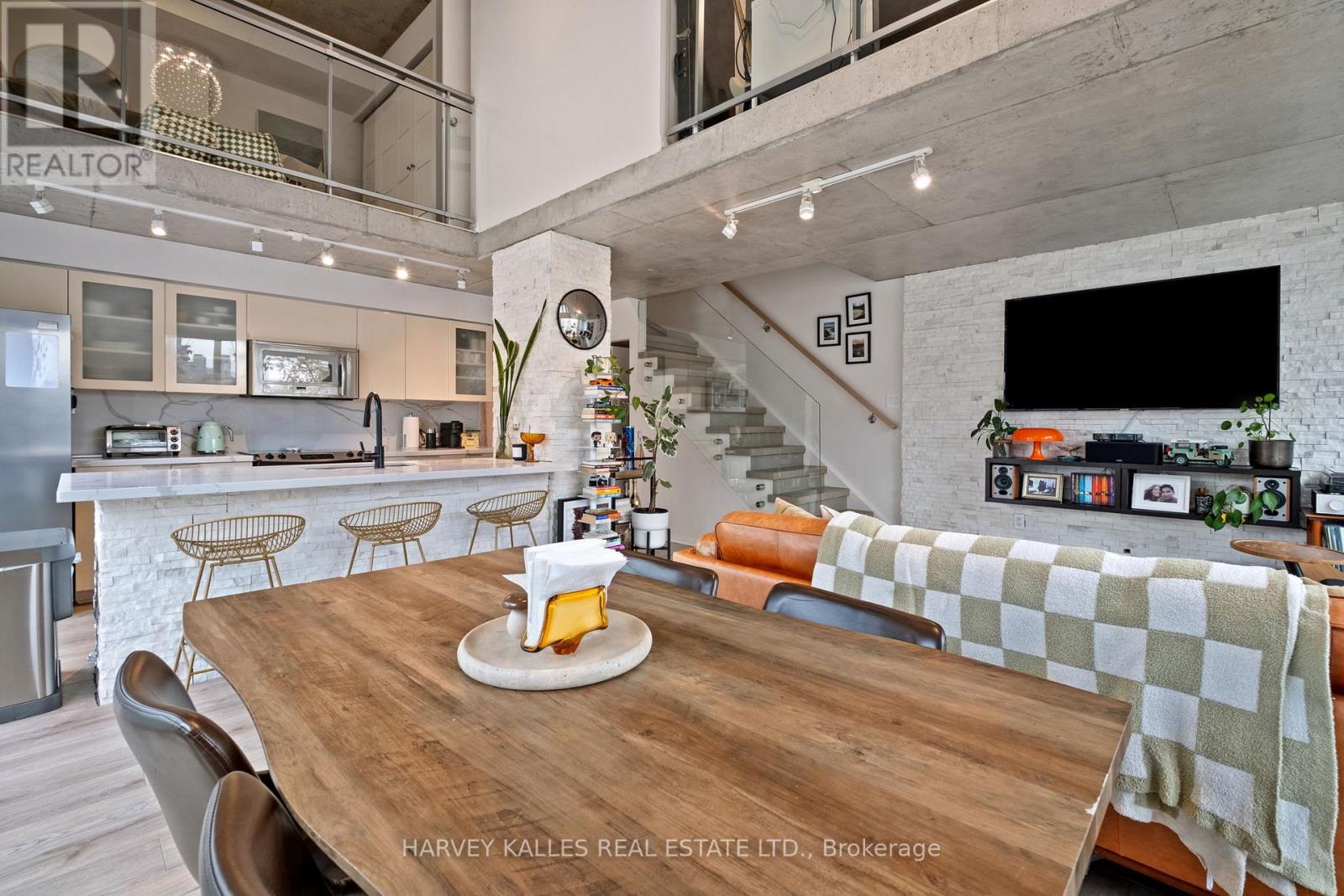 314 - 954 King Street W, Toronto, Ontario  M6K 3L9 - Photo 2 - C12558518