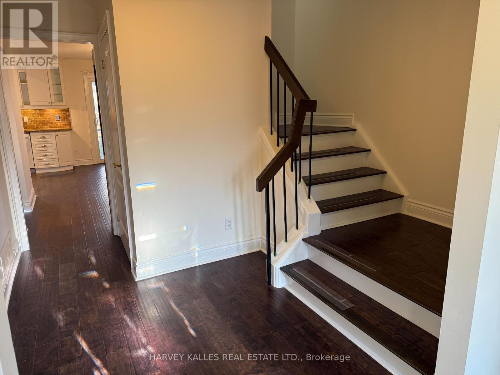 62 Dersingham Crescent, Markham, Ontario L3T 4E8 - Photo 11 - N12562662