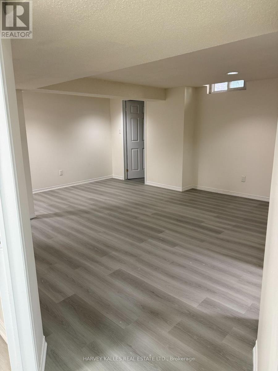 62 Dersingham Crescent, Markham, Ontario L3T 4E8 - Photo 17 - N12562662