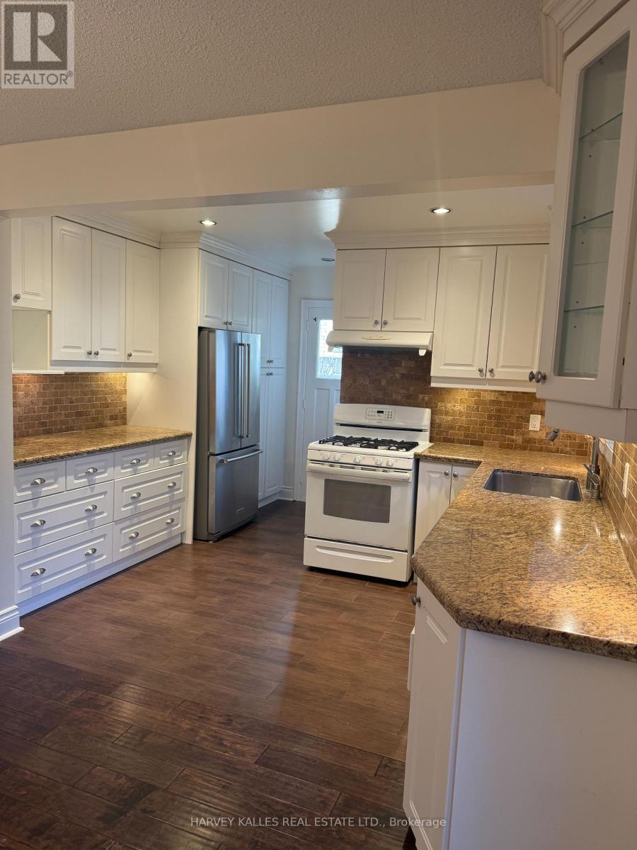 62 Dersingham Crescent, Markham, Ontario L3T 4E8 - Photo 6 - N12562662