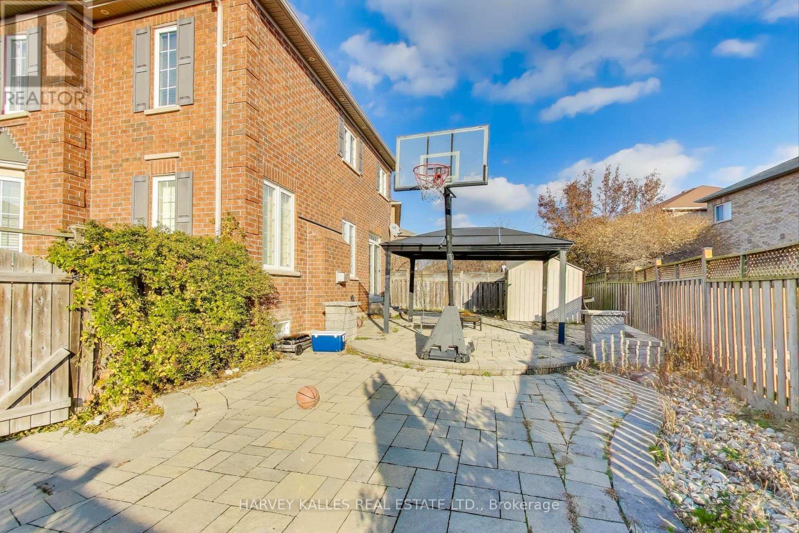 29 Ness Road, Brampton, Ontario L6Y 5N9 - Photo 42 - W12566122