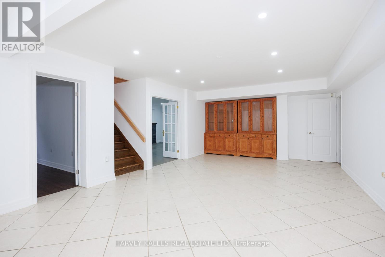 19 Blair Athol Crescent, Toronto, Ontario  M9A 1X6 - Photo 40 - W12571718