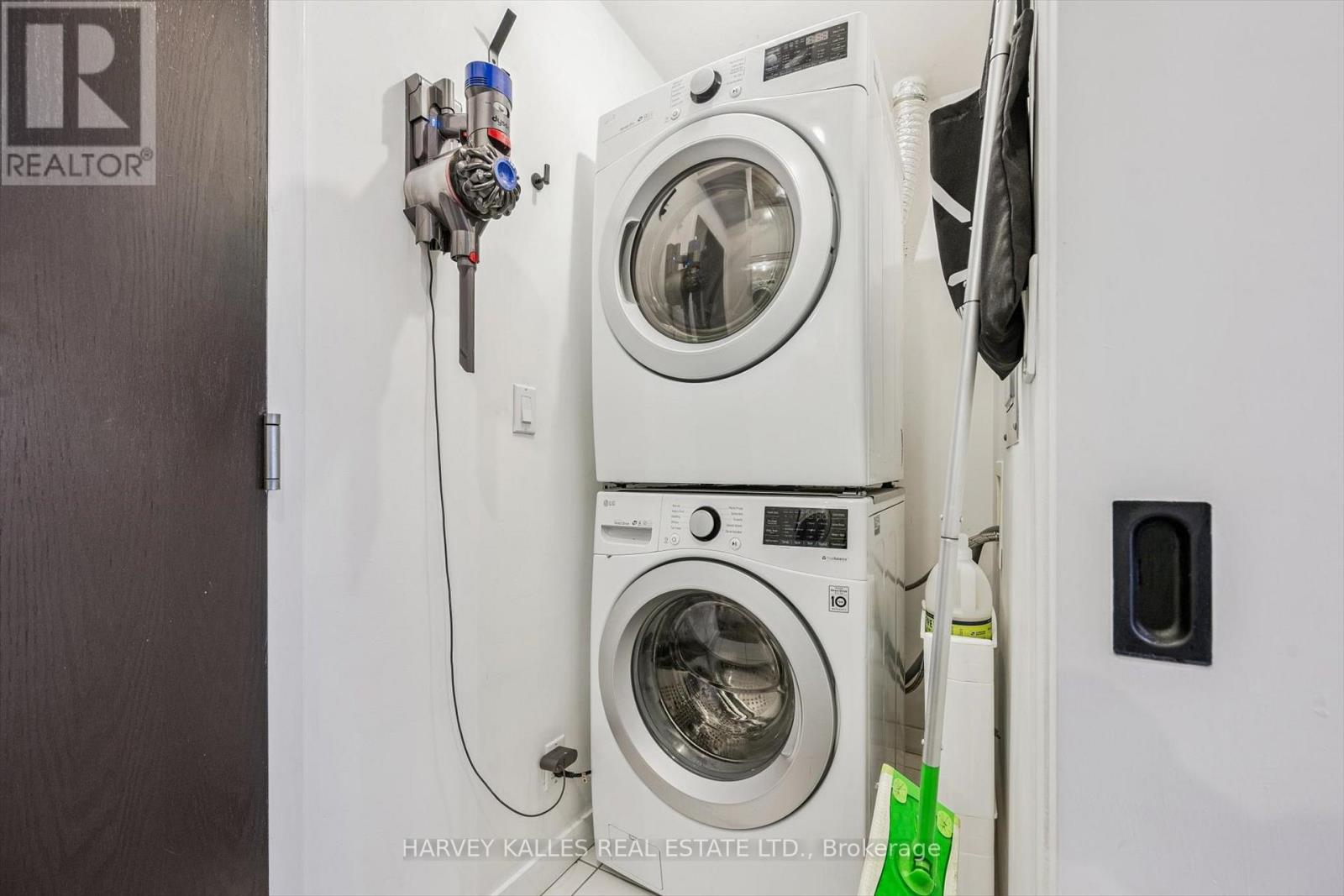 102 - 1 Shaw Street, Toronto, Ontario  M6K 0A1 - Photo 16 - C12574178