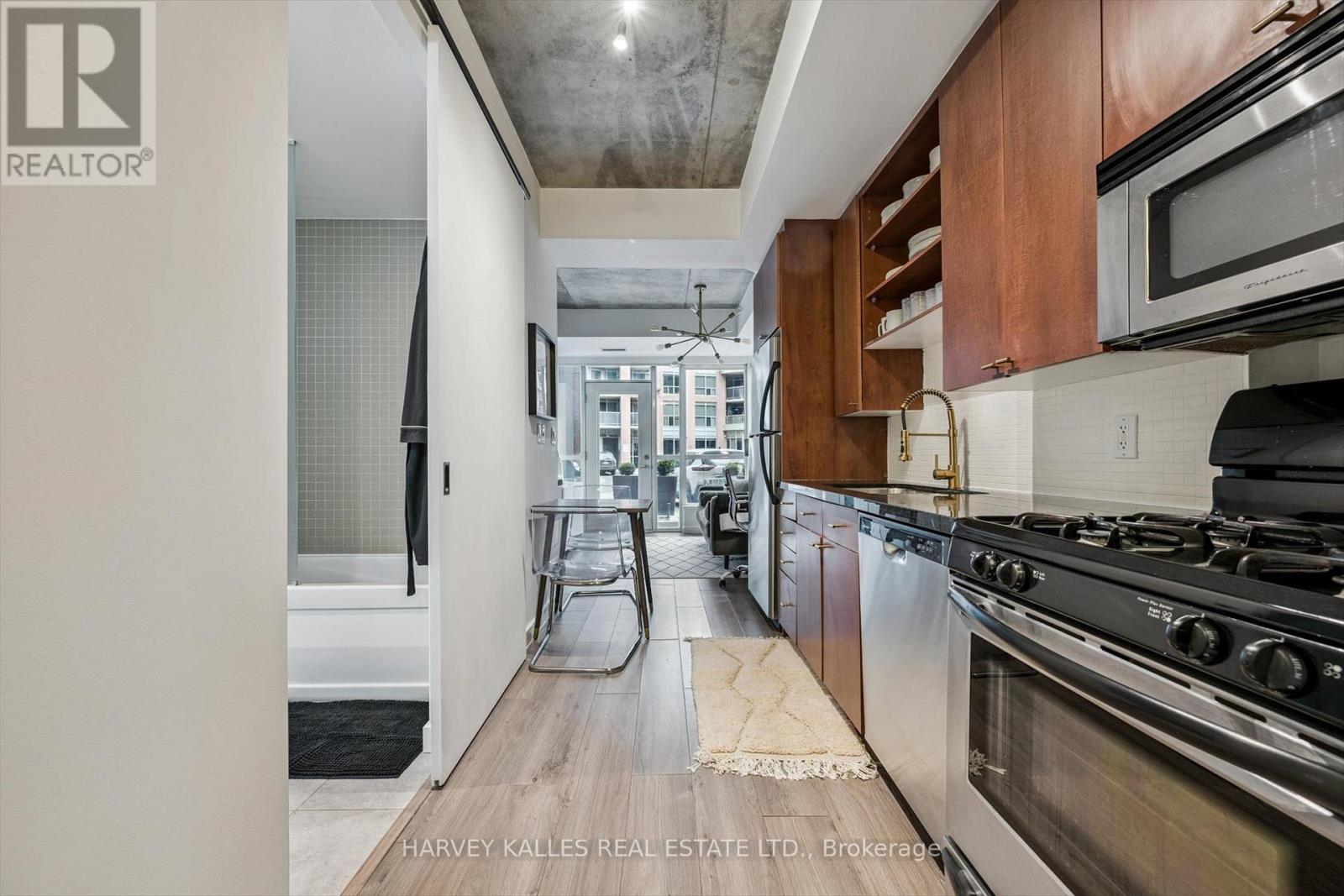 102 - 1 Shaw Street, Toronto, Ontario  M6K 0A1 - Photo 6 - C12574178