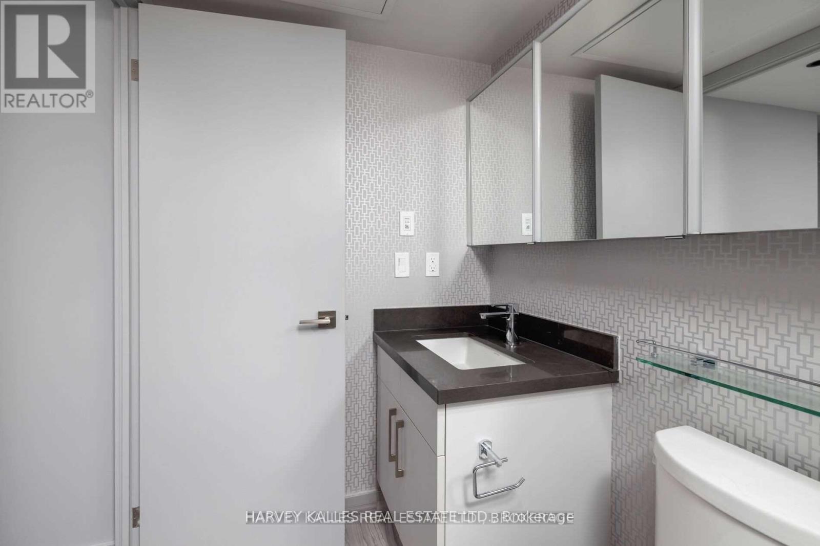 2208 - 188 Cumberland Street S, Toronto, Ontario  M5R 2G3 - Photo 12 - C12579032