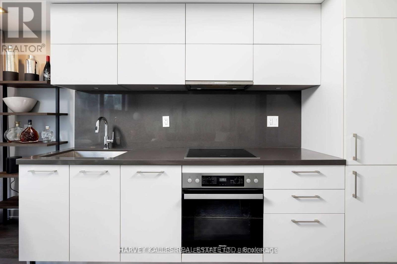 2208 - 188 Cumberland Street S, Toronto, Ontario  M5R 2G3 - Photo 6 - C12579032